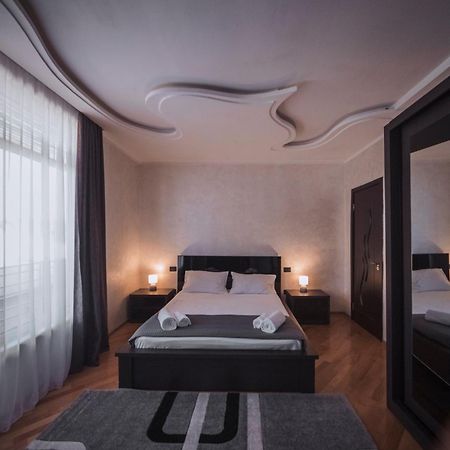 Makos Guest House 쿠타이시 외부 사진