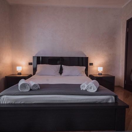 Makos Guest House 쿠타이시 외부 사진