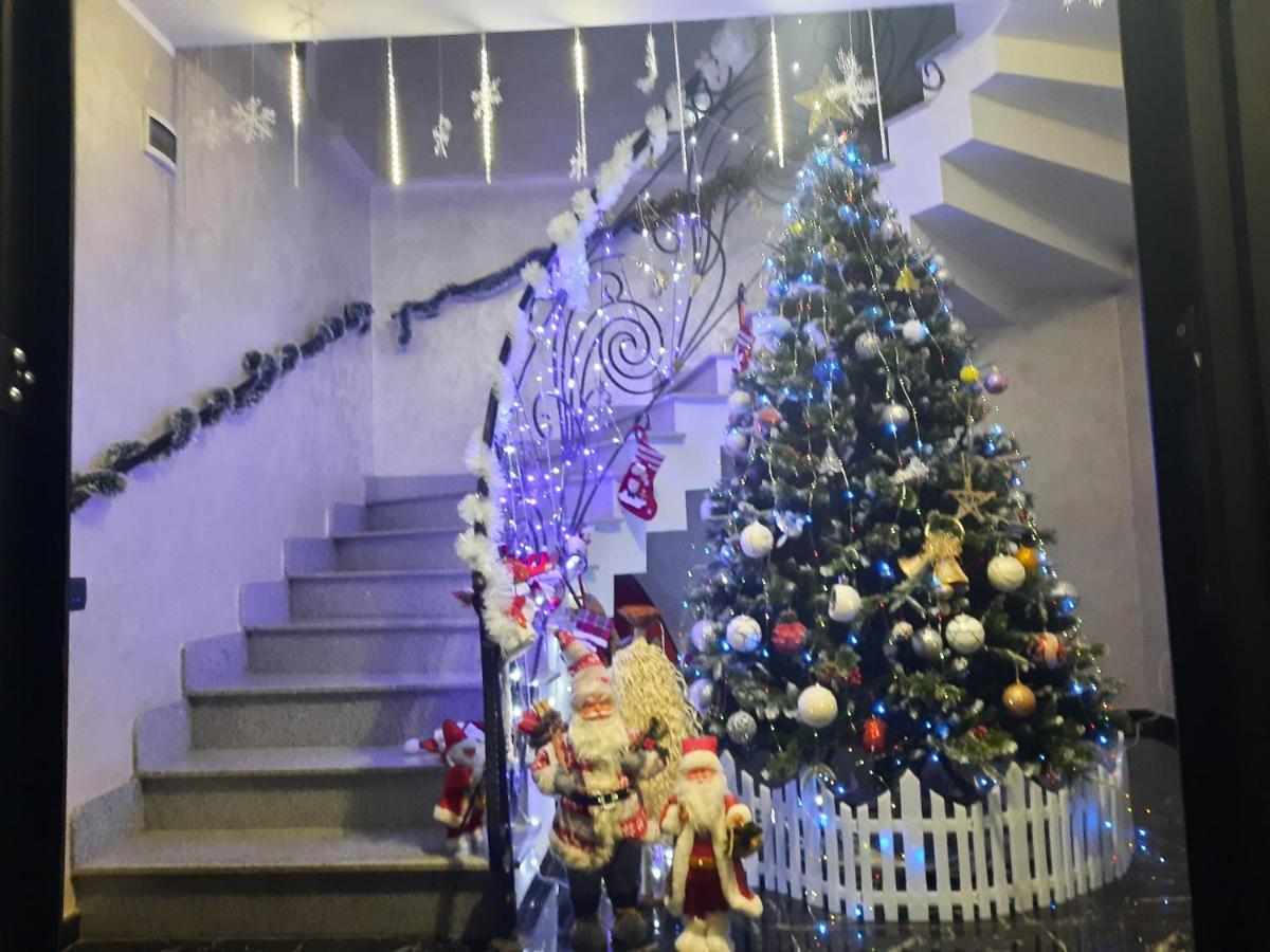 Makos Guest House 쿠타이시 외부 사진