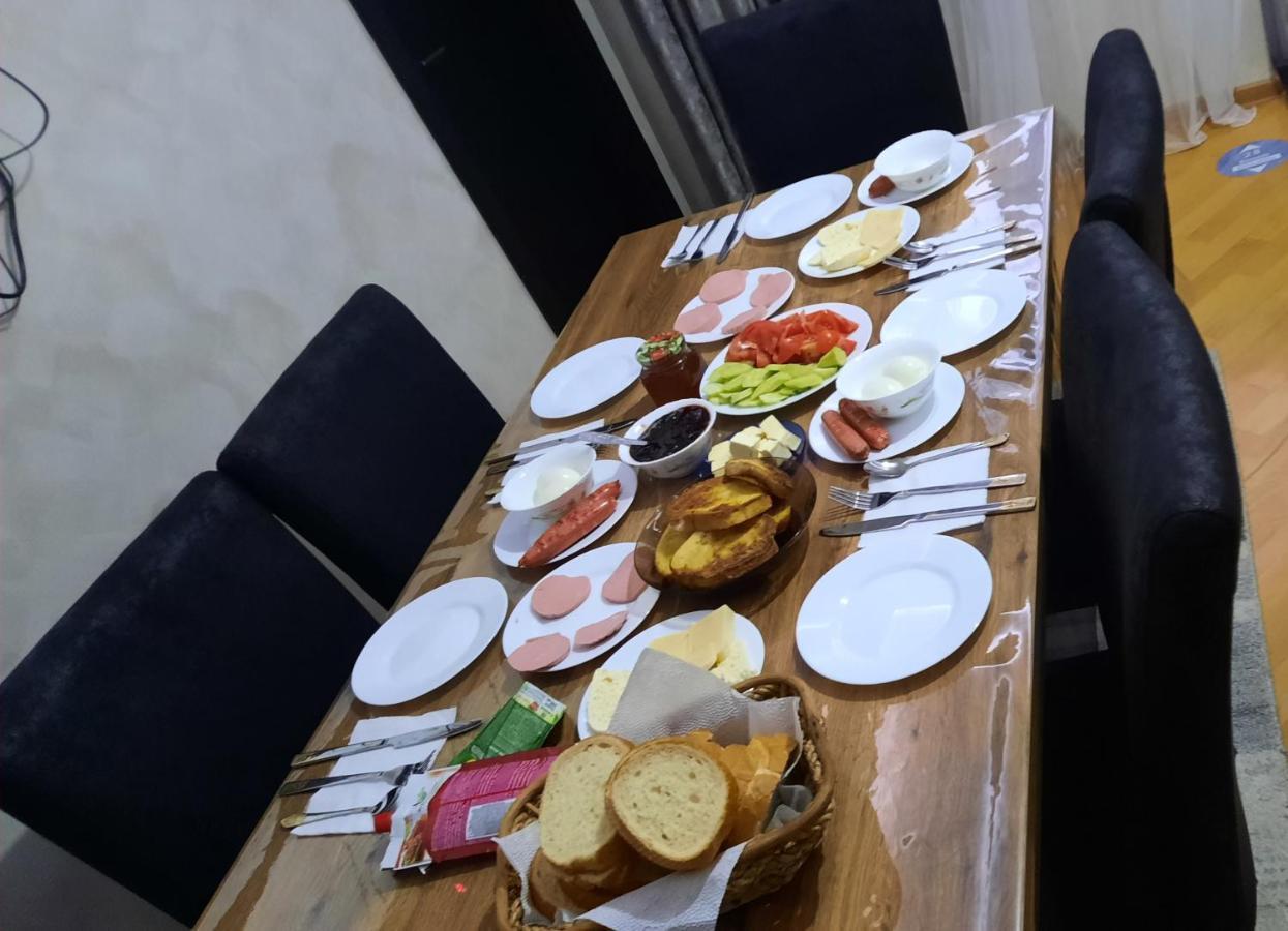 Makos Guest House 쿠타이시 외부 사진