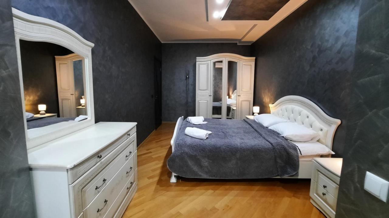 Makos Guest House 쿠타이시 외부 사진
