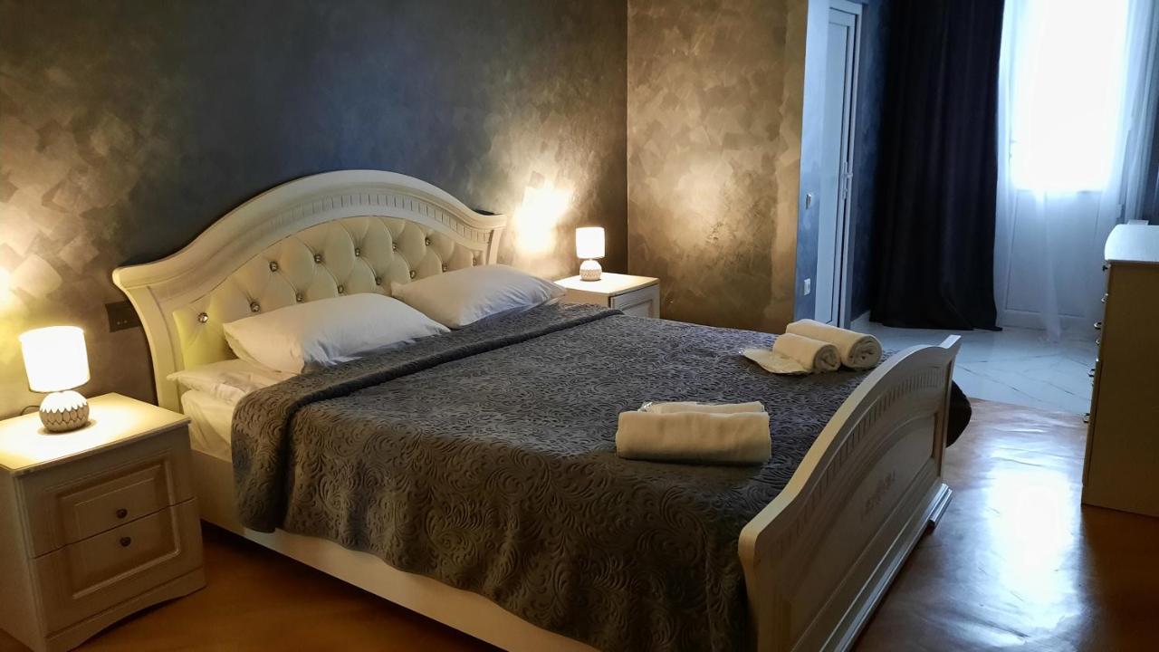 Makos Guest House 쿠타이시 외부 사진