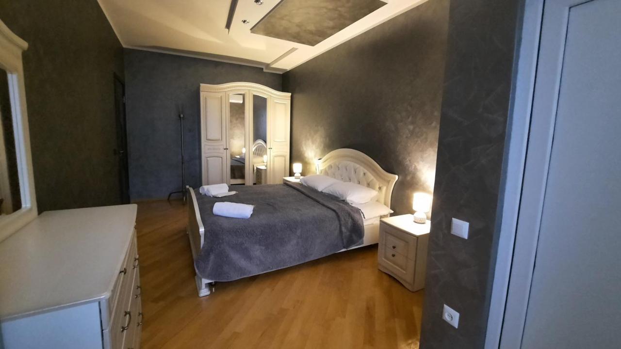 Makos Guest House 쿠타이시 외부 사진