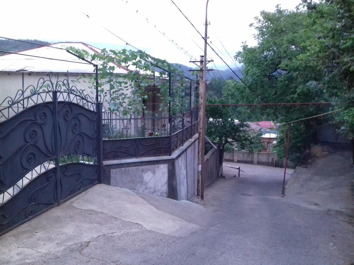 Makos Guest House 쿠타이시 외부 사진