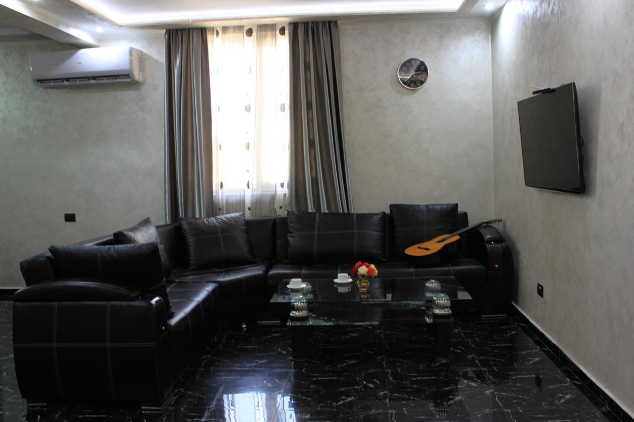 Makos Guest House 쿠타이시 외부 사진
