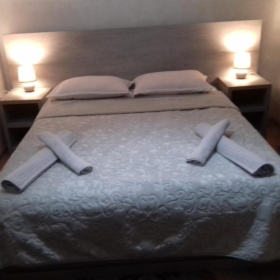Makos Guest House 쿠타이시 외부 사진
